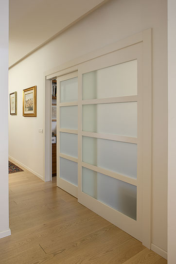 A Penthouse Location: Tel Aviv Architect: Dorith Jaffe Kaminker Photography: Binyamin Adam