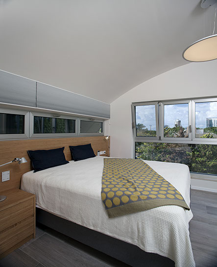 A Penthouse Location: Tel Aviv Architect: Dorith Jaffe Kaminker Photography: Binyamin Adam