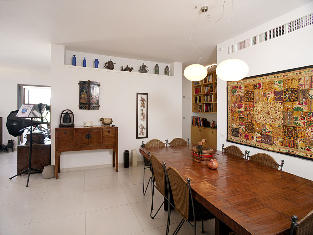 A Penthouse Location: Tel Aviv Architect: Dorith Jaffe Kaminker Photography: Binyamin Adam