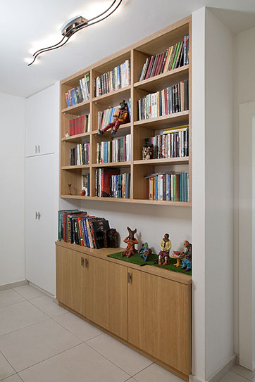 A Penthouse Location: Tel Aviv Architect: Dorith Jaffe Kaminker Photography: Binyamin Adam