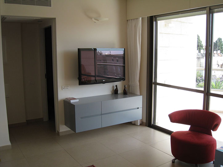 A Penthouse Location: Ramat Hasharon Architect: Dorith Jaffe Kaminker